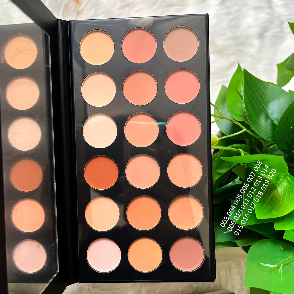 NEW Wholesale No logo High Pigment Vegan Cruelty Free Eye Shadow Palette Shimmer Matte Glitter Makeup Eyeshadow Palette Good Vibrations