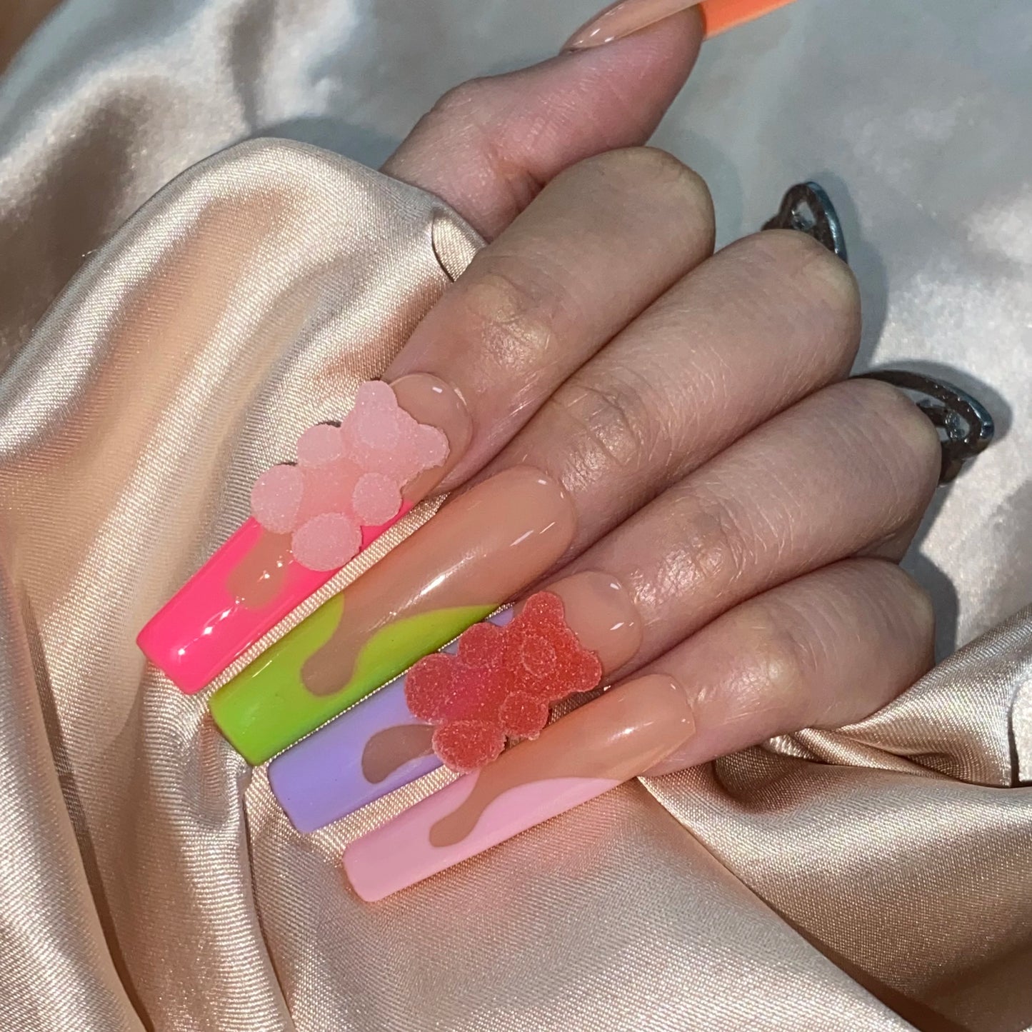 High Quality Multiply Designs 3D Handmade Customize Salon Press on Nails Acrylic Materials Set Good Vibrations