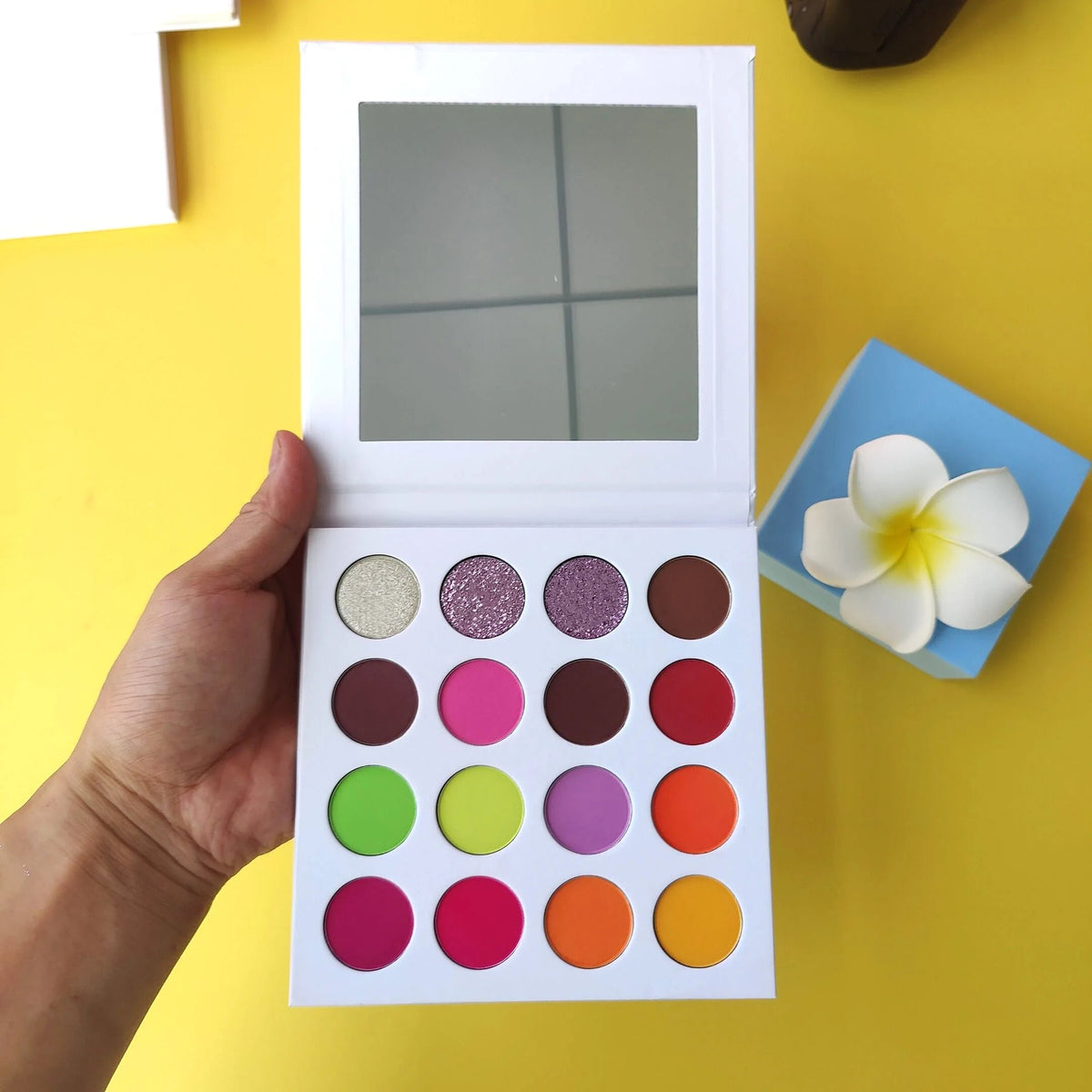 Wholesale Custom Your Own Brand Makeup Eye Shadow Palette Private Label Makeup Eyeshadow Palette Good Vibrations