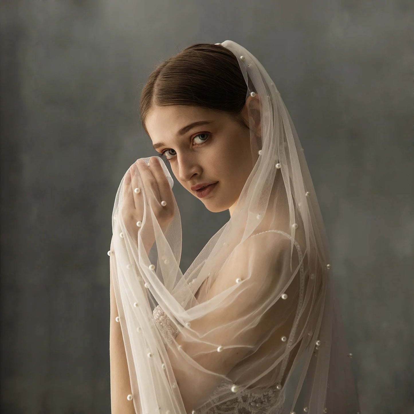 LUOXIN Customized Beautiful Wedding Dress Pearly Long Veil Ivory Bridal Veil Good Vibrations