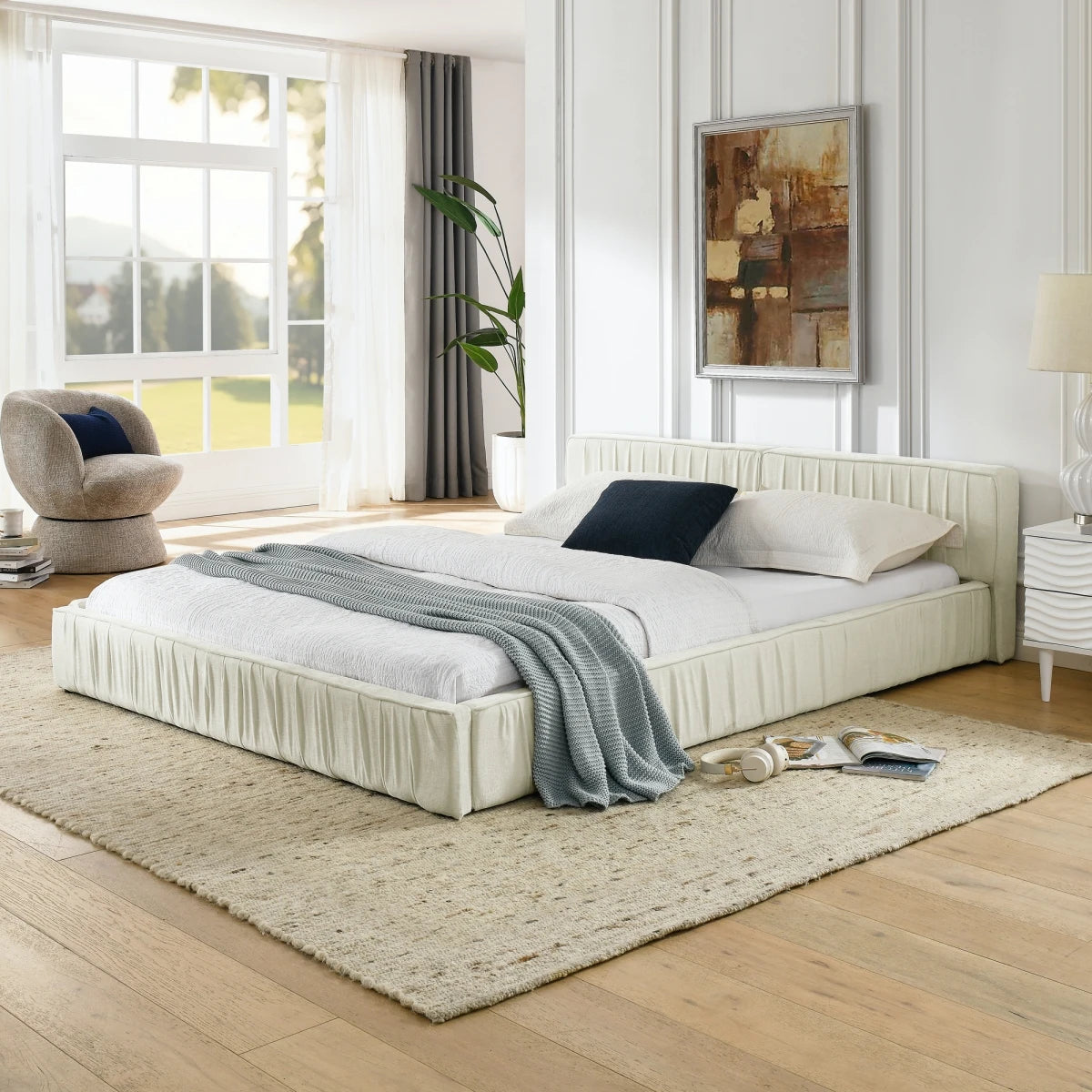 Modern Style Queen-Size Bedroom Furniture Bed Frame with Chenillefabric with Pleated Design Good Vibrations
