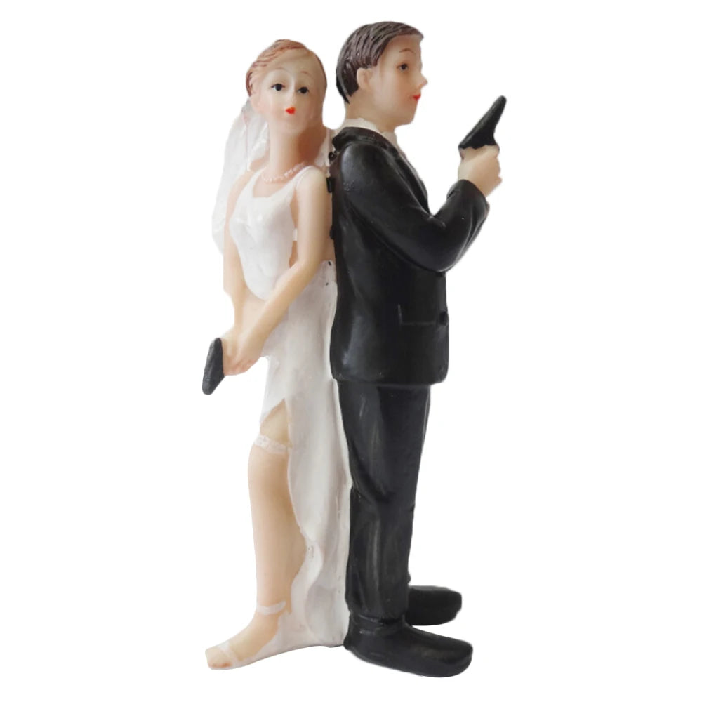 2025 Cake Toppers Dolls Bride and Groom Figurines Funny Wedding Cake Toppers Stand Topper Decoration Supplies Marry Figurine Good Vibrations