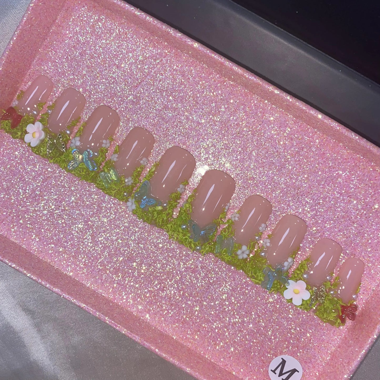 High Quality Multiply Designs 3D Handmade Customize Salon Press on Nails Acrylic Materials Set Good Vibrations