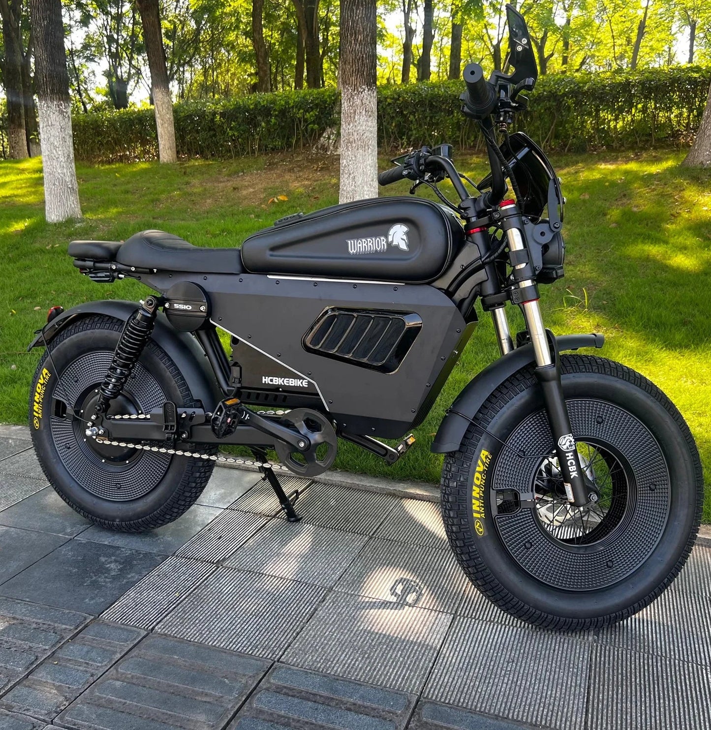 USA Warehouse HCBK-SS10 Original 60V50AH Black Warrior Electric Bike, New LED Armor, 130km Long Range Electric Bike Good Vibrations