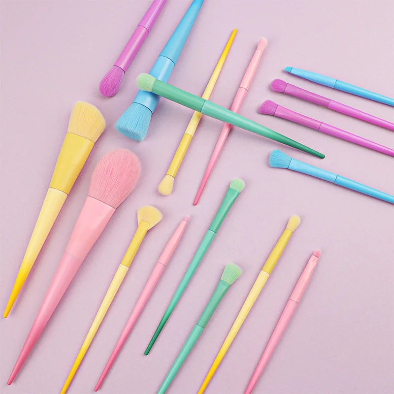 Wholesale 17-Piece Makeup Brush Set in 17 Candy Colors for Face Lips Concealer Eye Shadow Powder Repair Good Vibrations