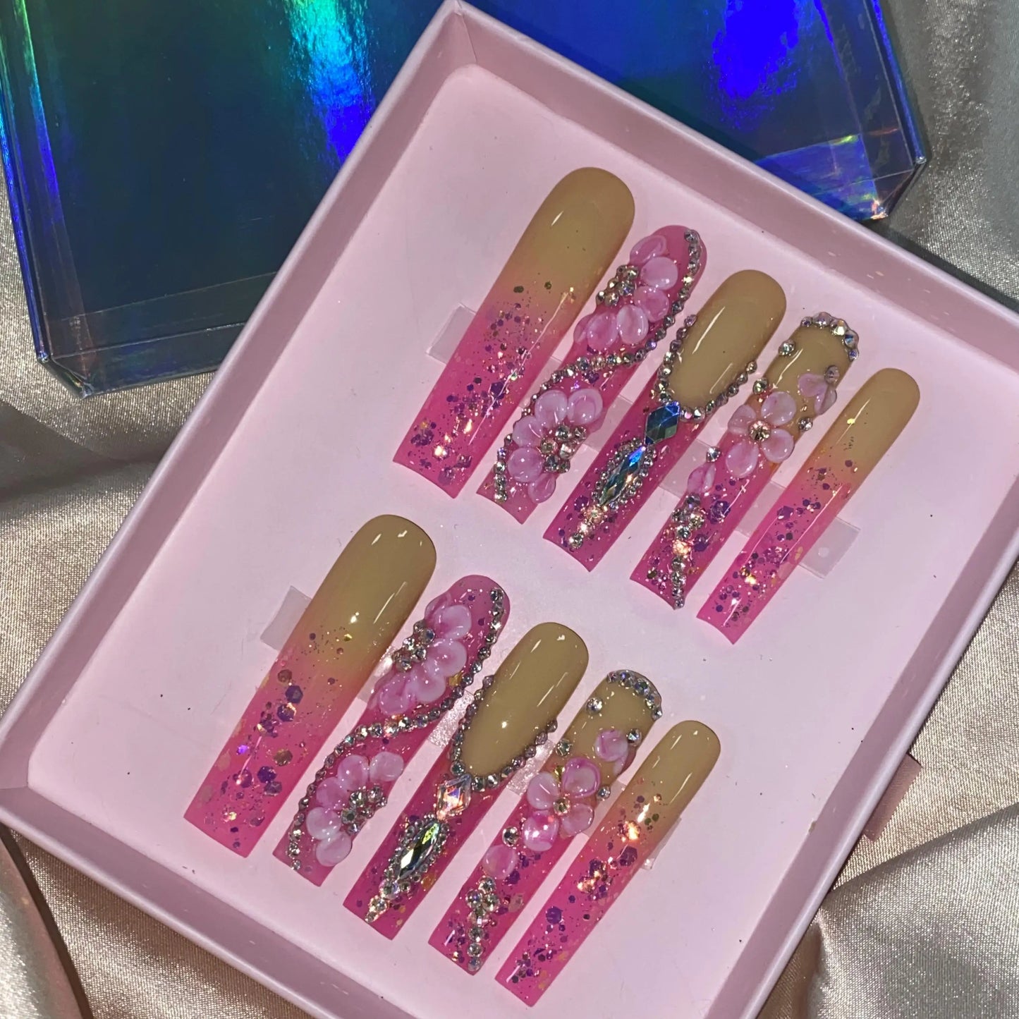 High Quality Multiply Designs 3D Handmade Customize Salon Press on Nails Acrylic Materials Set Good Vibrations