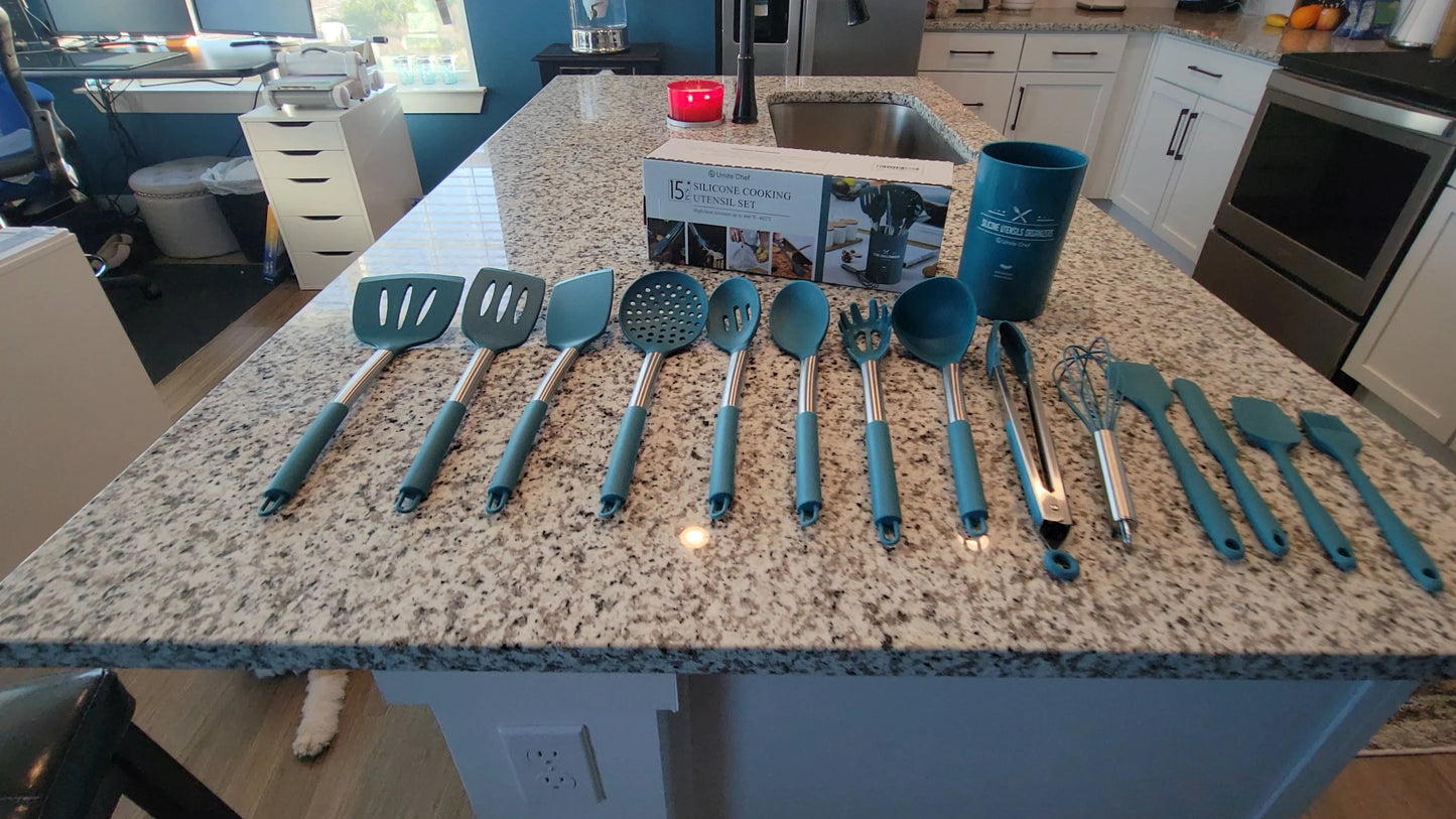 2022 Christmas Gift Food Grade Silicone Cutlery Set Wooden Handle Kitchen Gadgets Kid With Spatula Spoon Spaghetti Server Laddle Good Vibrations
