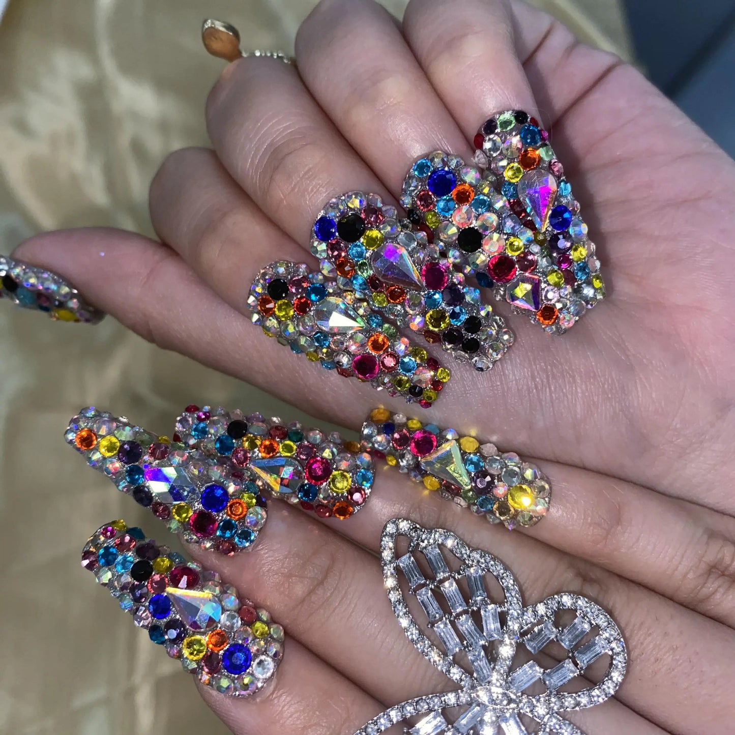 High Quality Multiply Designs 3D Handmade Customize Salon Press on Nails Acrylic Materials Set Good Vibrations