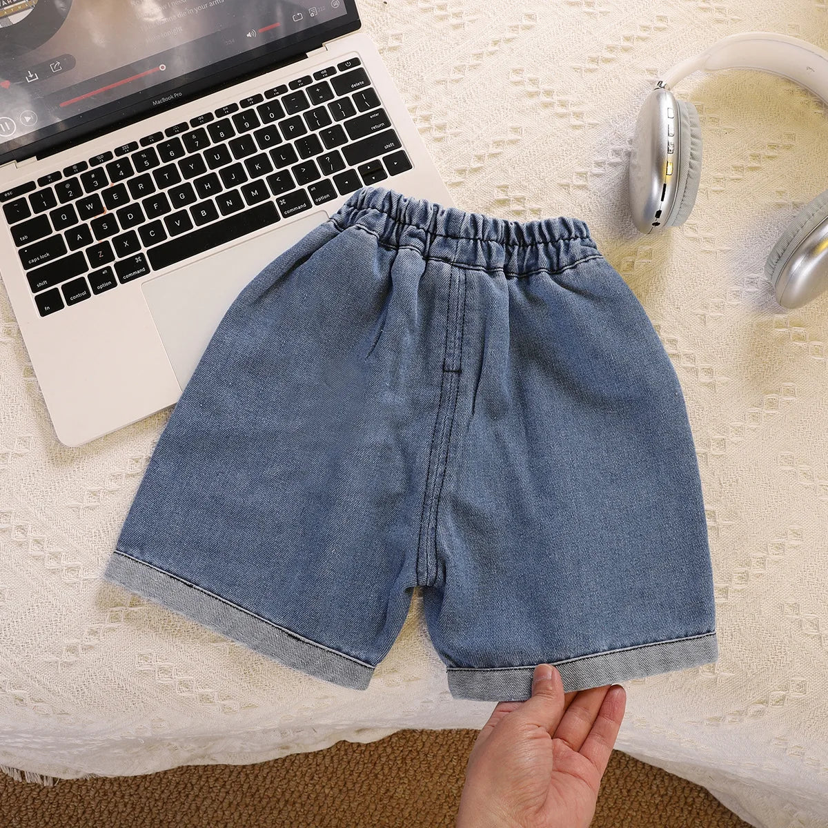 2025 New Boys Clothing Sets Handsome Summer Suit with Round Neck Short Sleeve Casual Two-Piece Set for Kids Good Vibrations