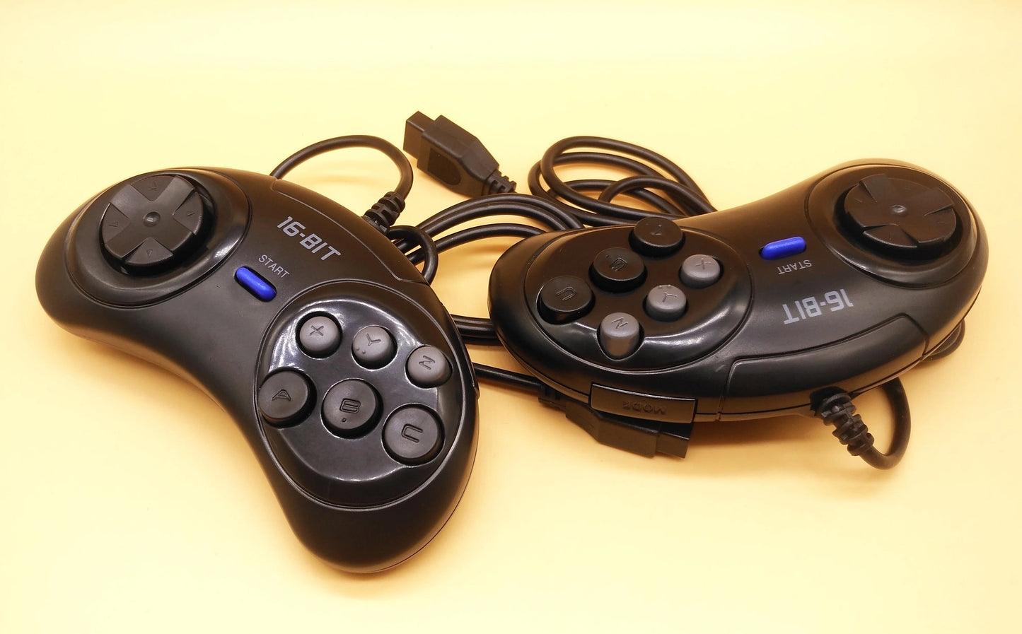2025 New Retro Mini TV Video Game Console For Sega MegaDrive 16 Bit Games with 208 Different Built-in Games Two Gamepads AV Out Good Vibrations
