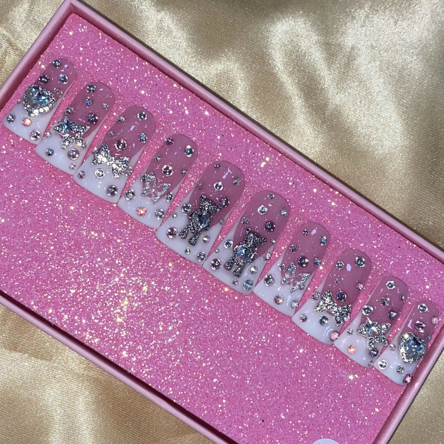 High Quality Multiply Designs 3D Handmade Customize Salon Press on Nails Acrylic Materials Set Good Vibrations