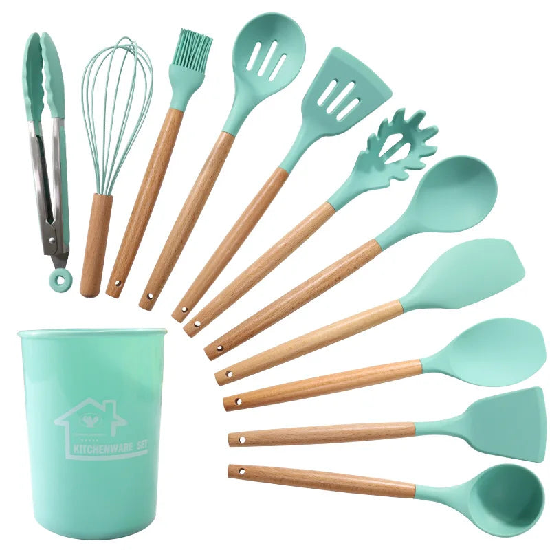 2022 Christmas Gift Food Grade Silicone Cutlery Set Wooden Handle Kitchen Gadgets Kid With Spatula Spoon Spaghetti Server Laddle Good Vibrations