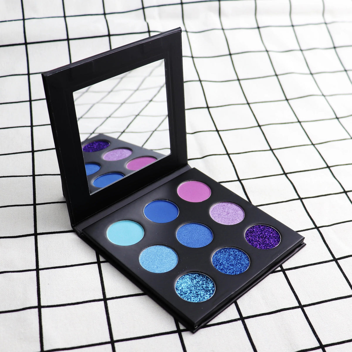 Wholesale Factory Custom Logo Vegan Waterproof Eye Shadow Palette Private Label Shape DIY Shimmer Matte Glitter Eyeshadow Good Vibrations