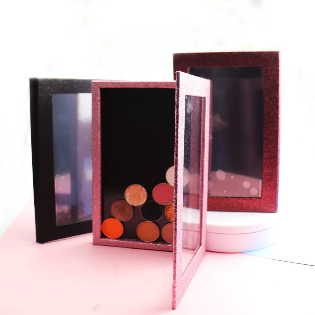 Wholesale Professional DIY Empty Magnetic Eyeshadow Palette Premium Makeup Pallette with Glitter for Eye Shadow Powder Good Vibrations
