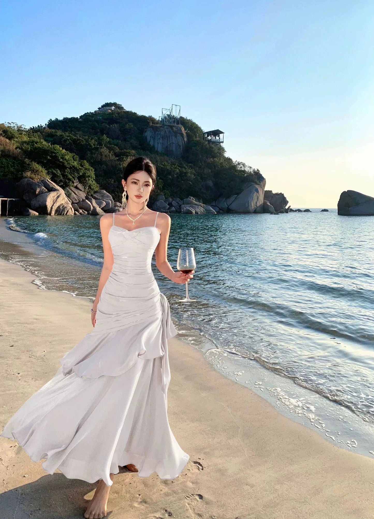 French style Senior Touching Yuji Blue Fishtail Guest dresses Women Summer Temperament Royal Sister Waist Hugging Slimming Sling Dress Good Vibrations