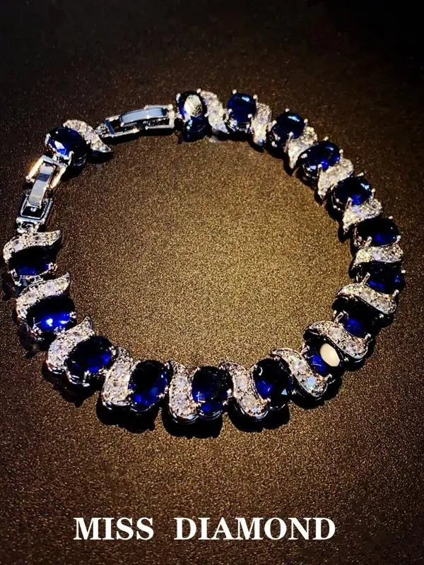 Light Luxury Zircon Bracelet Classic Hand Jewelry Chicken Leg Curved Moon Color Jewelry Gem Seven Color European and American Bracelet Women Good Vibrations