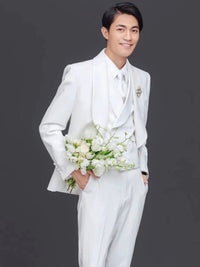 Photo Studio Men's Theme Wedding Photo White Suit Suit Good Vibrations