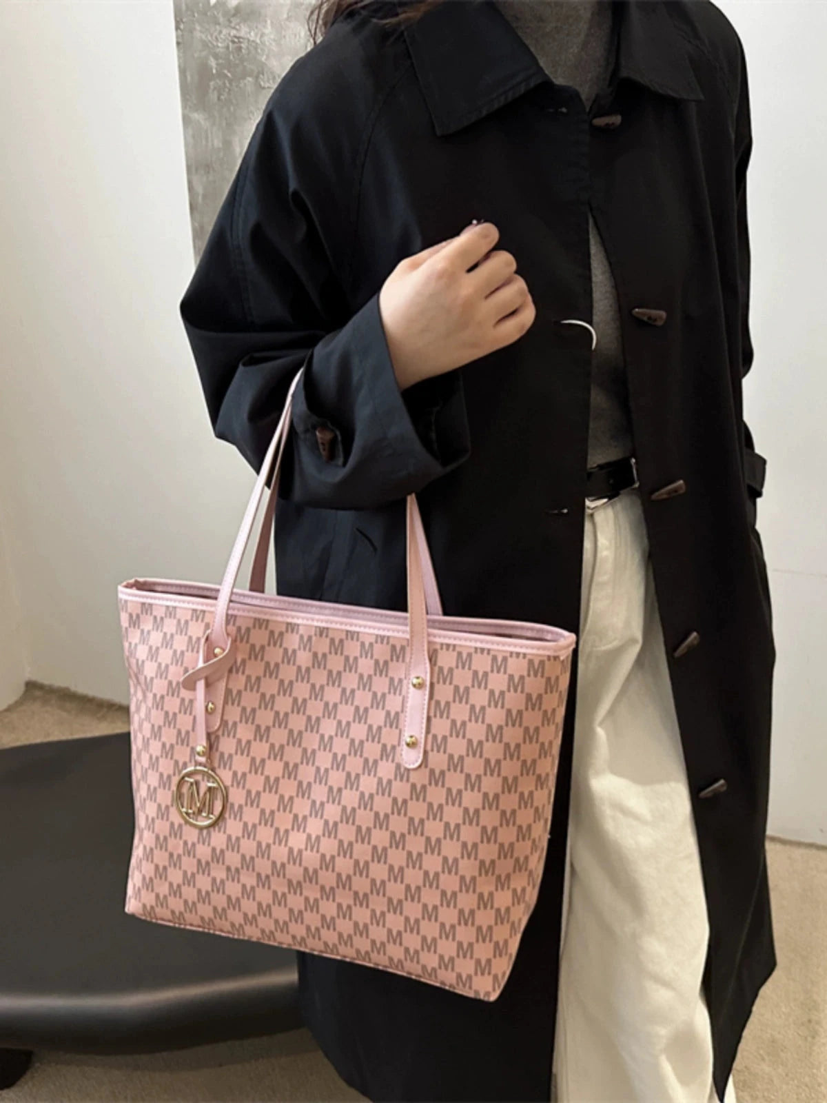 Fancy Underarm Bag Female 2024 New Trendy Women's Bags Shoulder Bag Large Capacity Commuter's All-Matching Hand Carrying Tote Bag Good Vibrations