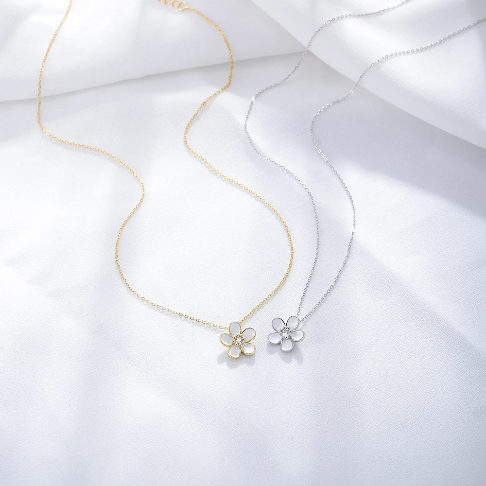 White Enamel Charm Flower Necklace Nice Gold Plated 925 Unique Design Necklace Jewelry Good Vibrations