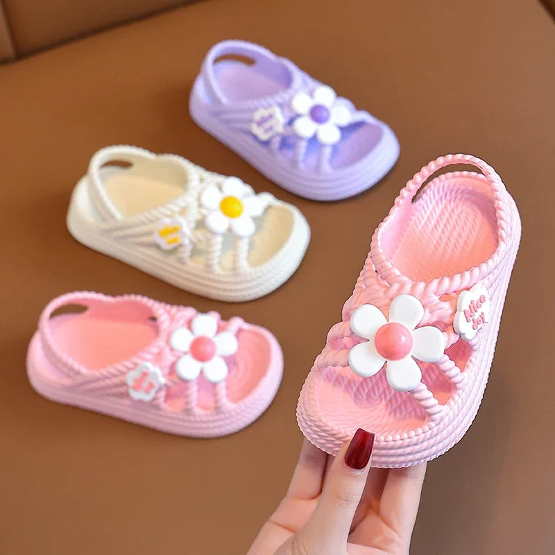 2025 New Children's Slippers Summer Girls and Boys Bathroom Home Anti slip Beach Shoes Soft Soled Baby Sandals Good Vibrations