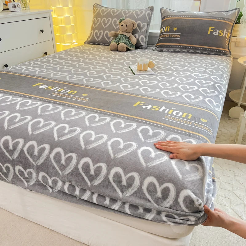Queen Double Size Bed Sheet Polyester Elastic Fitted Sheet Velvet Soft Flannel Warm Mattress Cover King Full Twin Size Winter