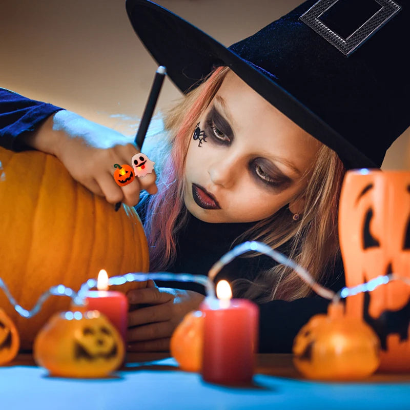 5-30Pcs LED Luminous Halloween Rings Glow In Dark Pumpkin Ghost Skull Finger Rings Jewelry For Kids Halloween Party Favors Gifts Good Vibrations