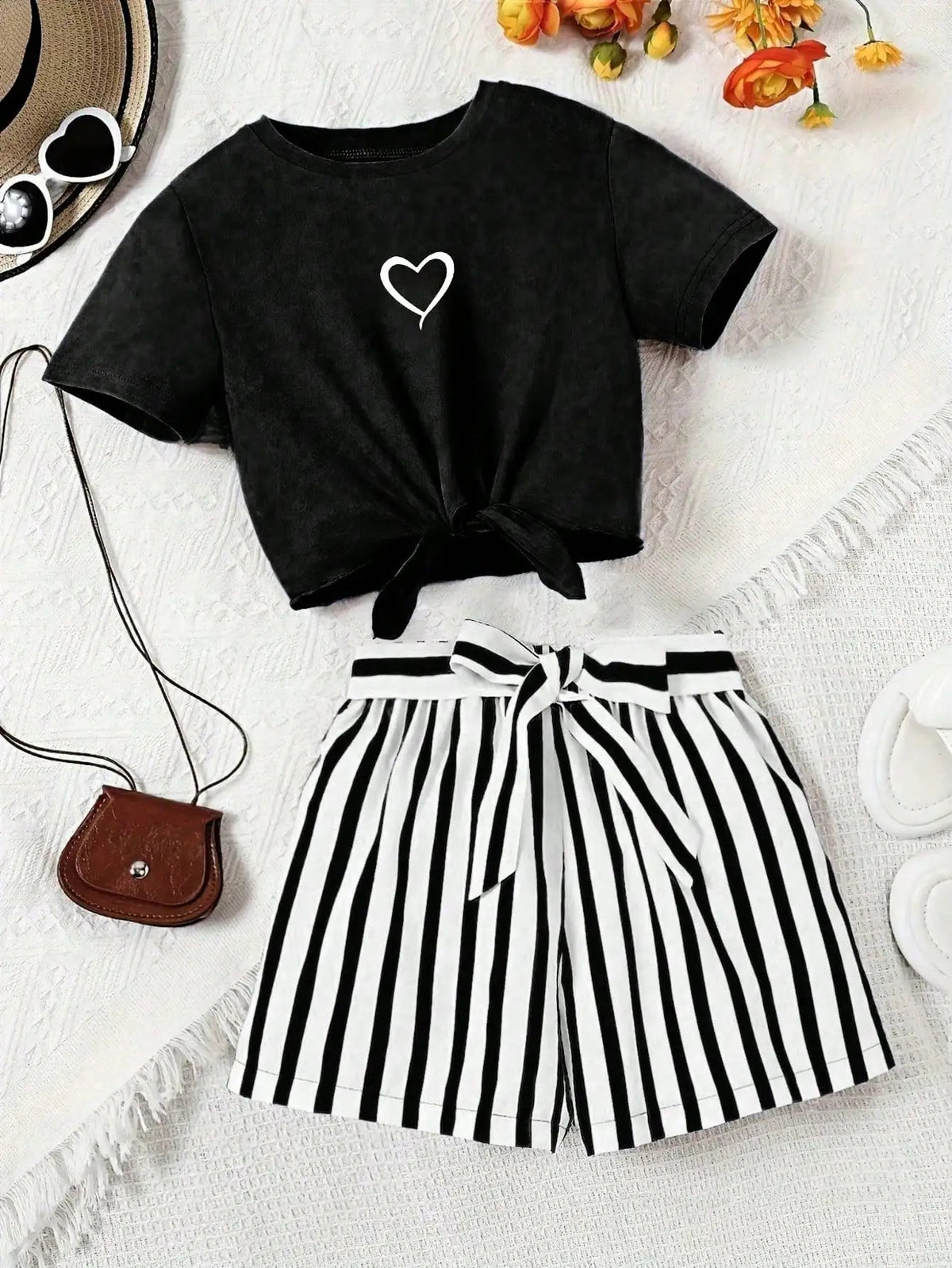 Women's Casual Daily 2-Piece Set Short Sleeve Love Printed Striped Shorts with Random Belt Children's Clothing Good Vibrations