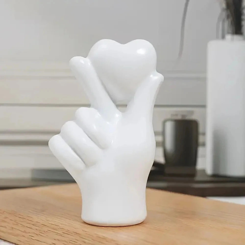 Heart Hand Gesture Statues Sculptures Luxury Resin Desktop Ornament Love Finger Modern Hand Gesture Sculpture Home Shelf Desktop Good Vibrations