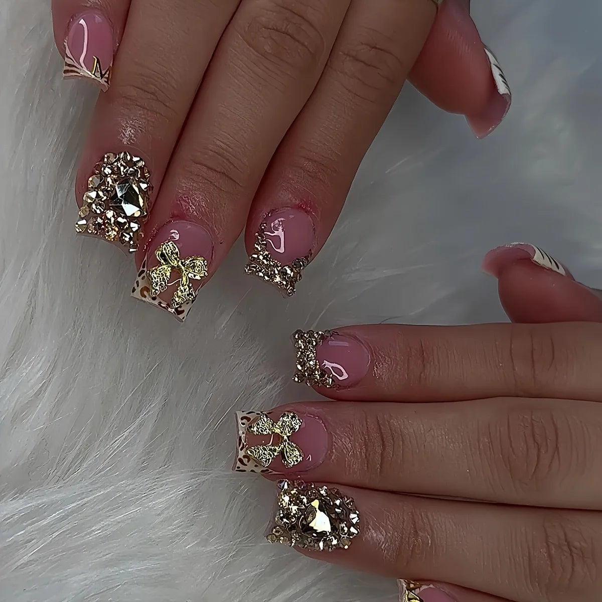 24pcs Nude Pink Sweet Fake Nails Short Duckbill Leopard Print French False Nails With 3D Bowknots Butterfly Cherry Press On Nail Good Vibrations