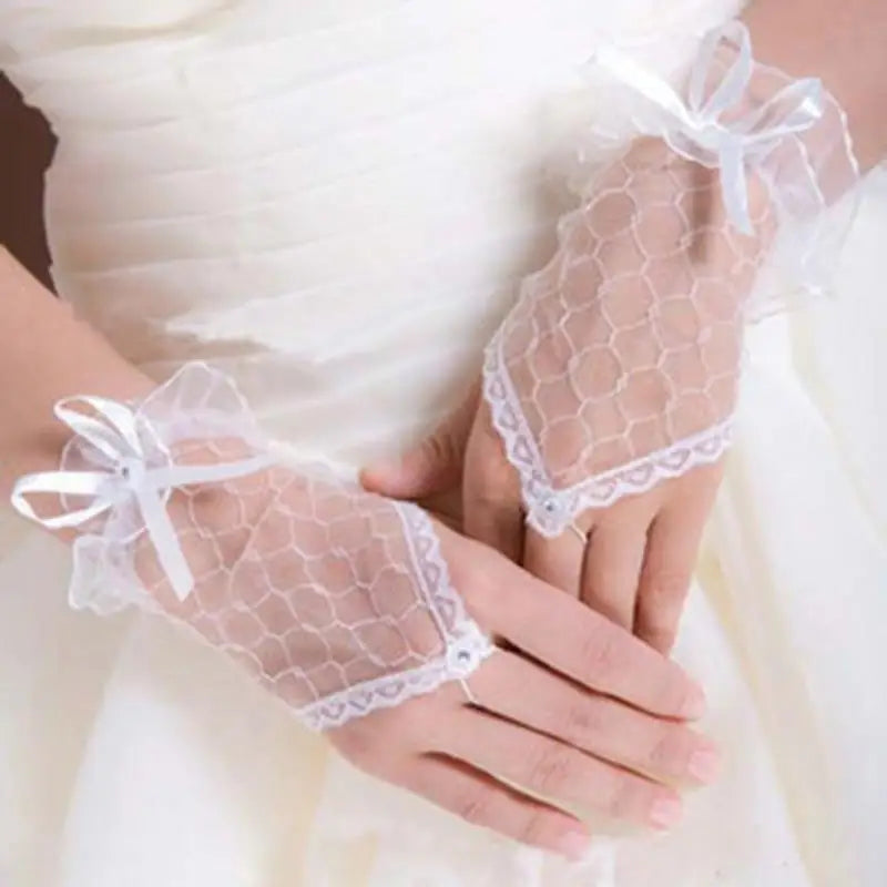Bride Gloves For 2025 Spring Wedding 1 Pair See Through Lace Fingerless Bowknot Banquet Gloves Short Wedding Gloves Elegant Good Vibrations