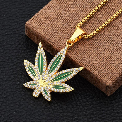Personalized Punk Hip-hop Jewelry Necklace With Oil Inlaid Diamond Alloy Maple Leaf Pendant And Accessory Material Good Vibrations