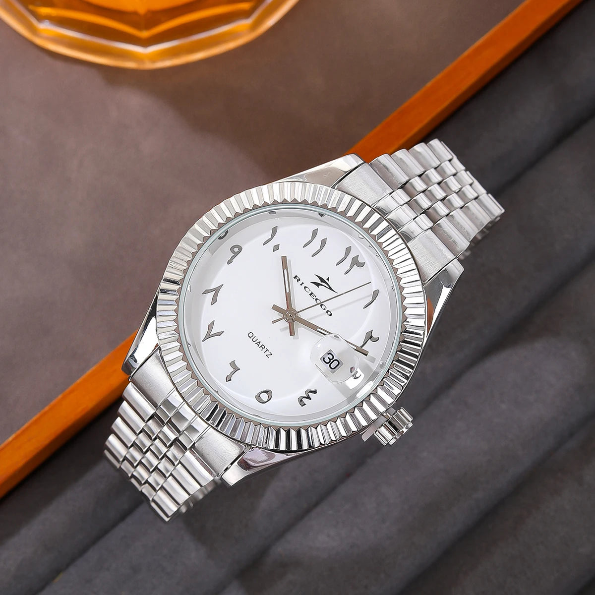 New Men Date Watches High-end Luxury Casual Calendar Stainless Steel Business WristWatch Leisure Sport WristWatch Clock Good Vibrations