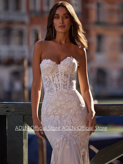 Luxury Mermaid Wedding Dress with Cape Customized Sweetheart Sleeveless See Through Applique Sweep Train Corset Bridal Gown Good Vibrations