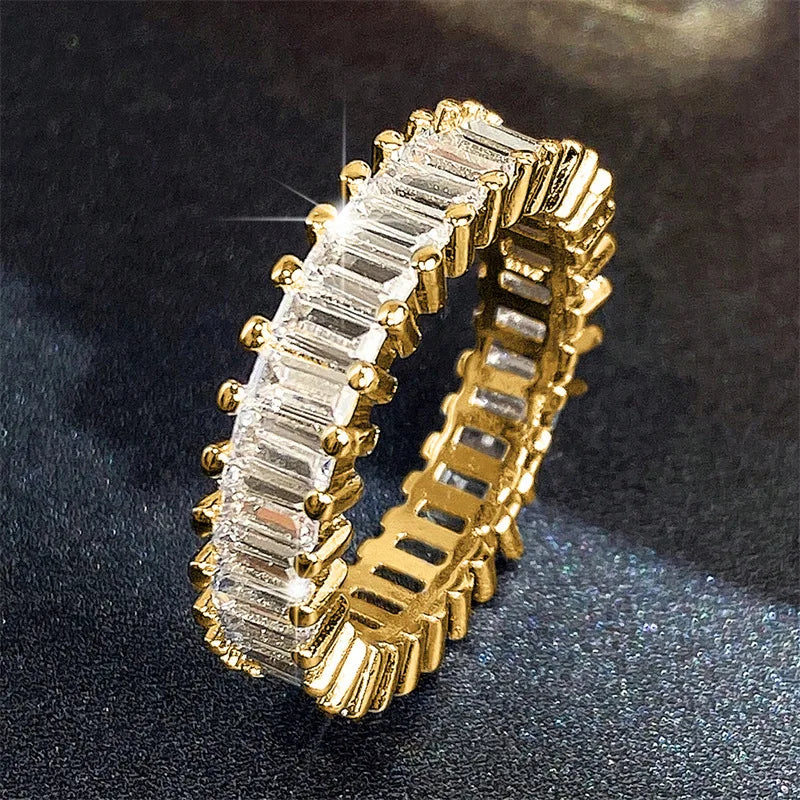 New Fashion Contracted Design Women's Ring with Brilliant White Cubic Zirconia Wedding Party Daily Wearable Statement Jewelry Good Vibrations