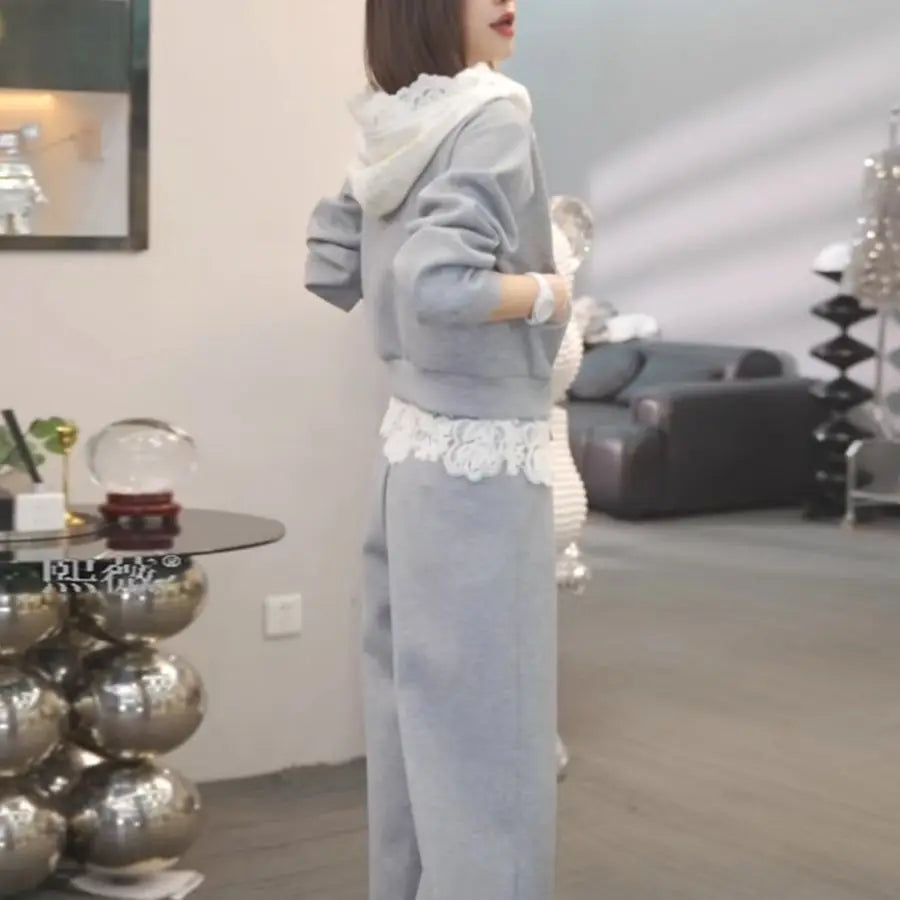 Women's Suit 2025 High-end Splicing Lace Hooded Sweater + Casual Pants Two-piece Set Good Vibrations