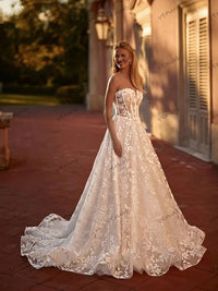Gorgeous Wedding Dresses Glamorous Bridal Gowns Lace Appliques Strapless Backless Robes Pretty Vestidos De Novia Customized 2025 Good Vibrations
