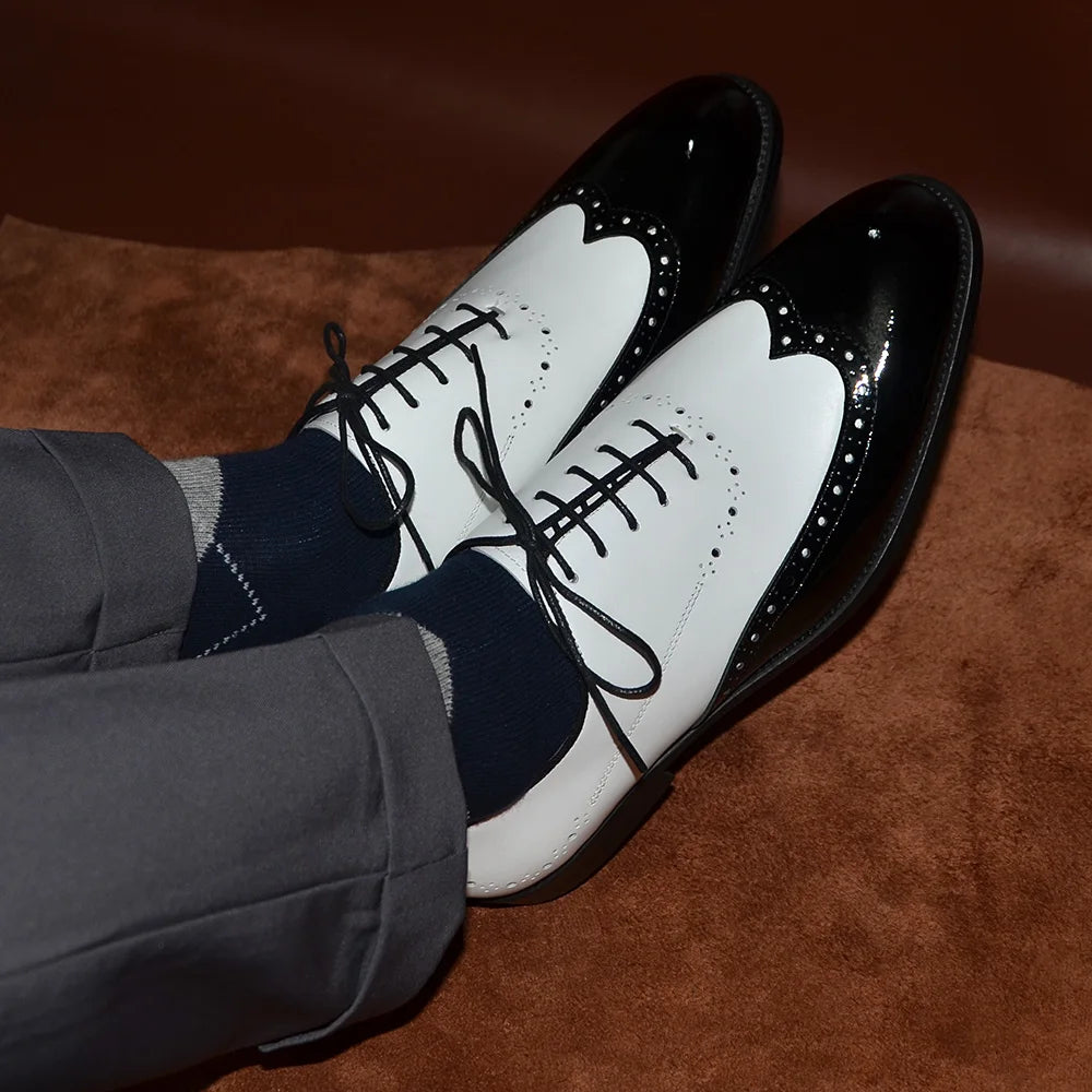 Formal Oxfords Shoes for Men White Black Real Cow Patent Leather Business Lace-up Wingtip Toe Brogue Wedding Mens Dress Shoes Good Vibrations