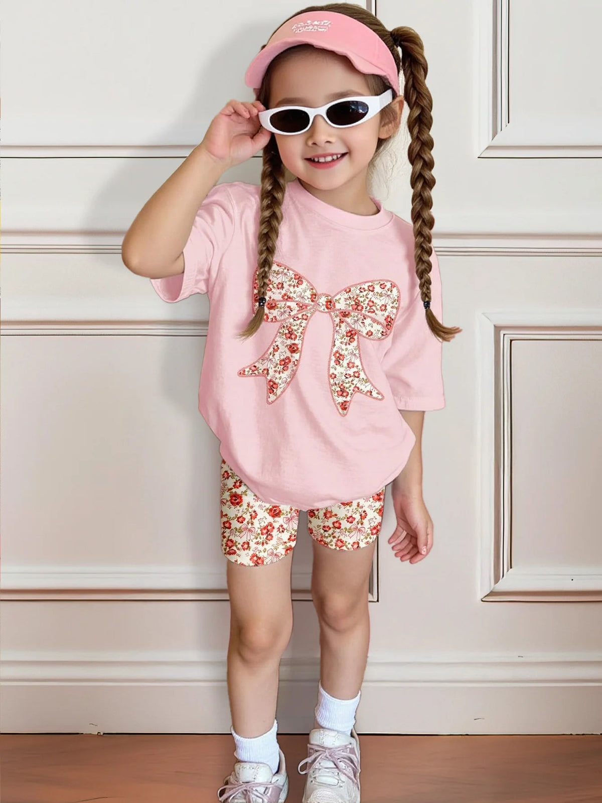 2-Piece Set of Simple and Versatile Casual Summer Outfits for Girls: Toddler Girls' Bowknot Round-Neck Short-Sleeve Top + Elastic Waist Floral Print Shorts, Outdoor Stylish and Youthful Children's Clothing Good Vibrations
