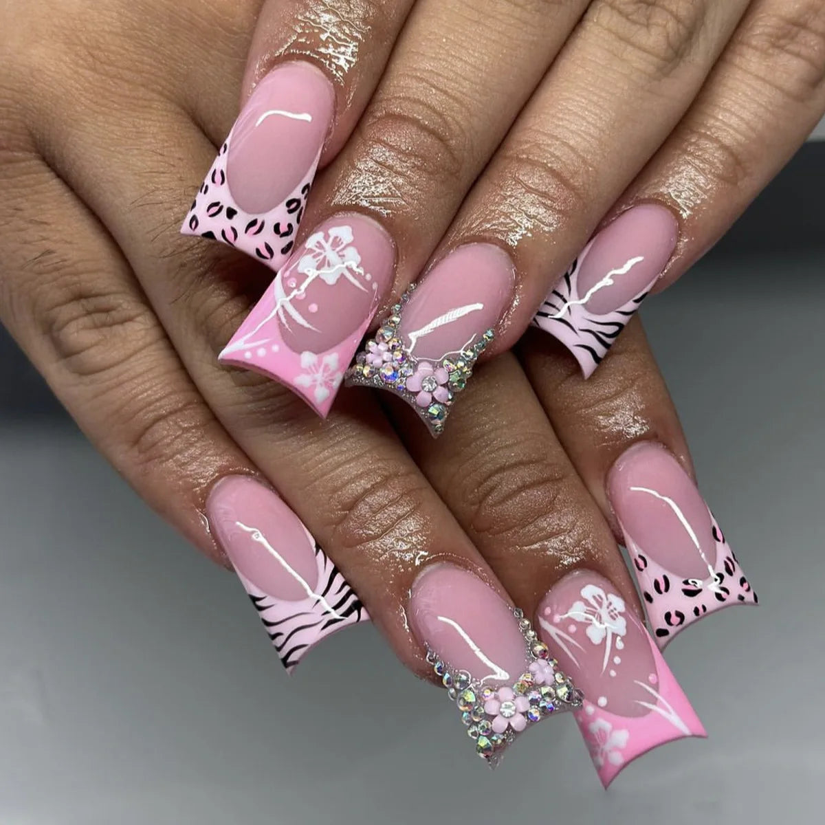 Rose Pink Long Coffin Fake Nails French Style Leopard Star Printed Press on Nails Y2K Girls Charms Manicure Black False Nails Good Vibrations