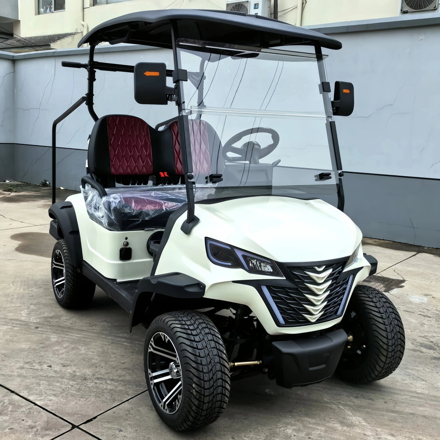 Energy Saving Effect of Manufacturer's 4+2 Seat Electric off-Road Vehicle, Four-Wheel Golf Cart    Truck with a trailer attached Good Vibrations