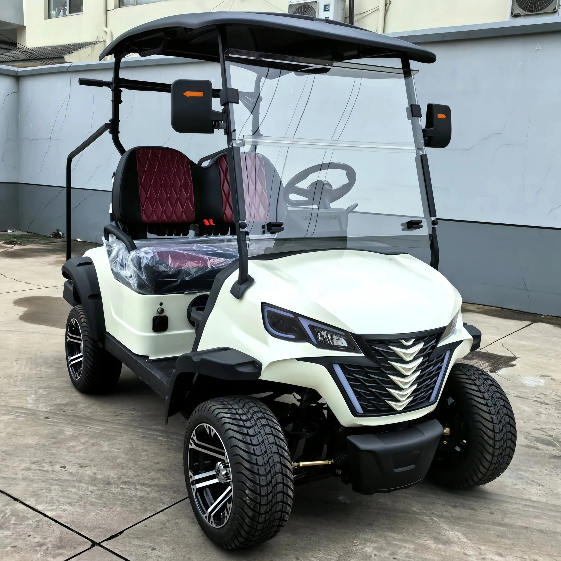 Energy Saving Effect of Manufacturer's 4+2 Seat Electric off-Road Vehicle, Four-Wheel Golf Cart    Truck with a trailer attached Good Vibrations