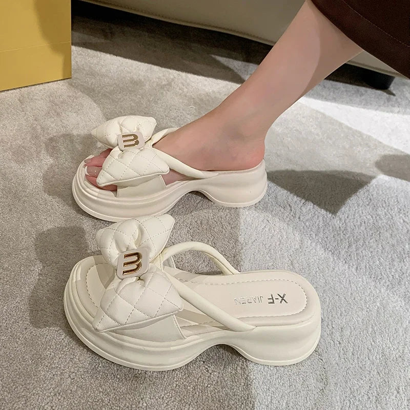 Women's Sandals New Korean Edition Casual Beach Shoes Versatile Thick Sole Shoes Bow Slippers Women's Outwear Summer Good Vibrations