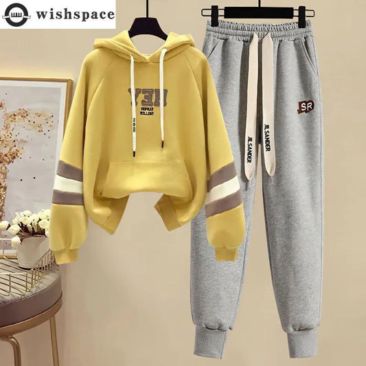 Sports Set for Women in Spring and Autumn New Korean Version Color Blocking Hooded Top Casual Pants Age Reducing Two-piece Set Good Vibrations