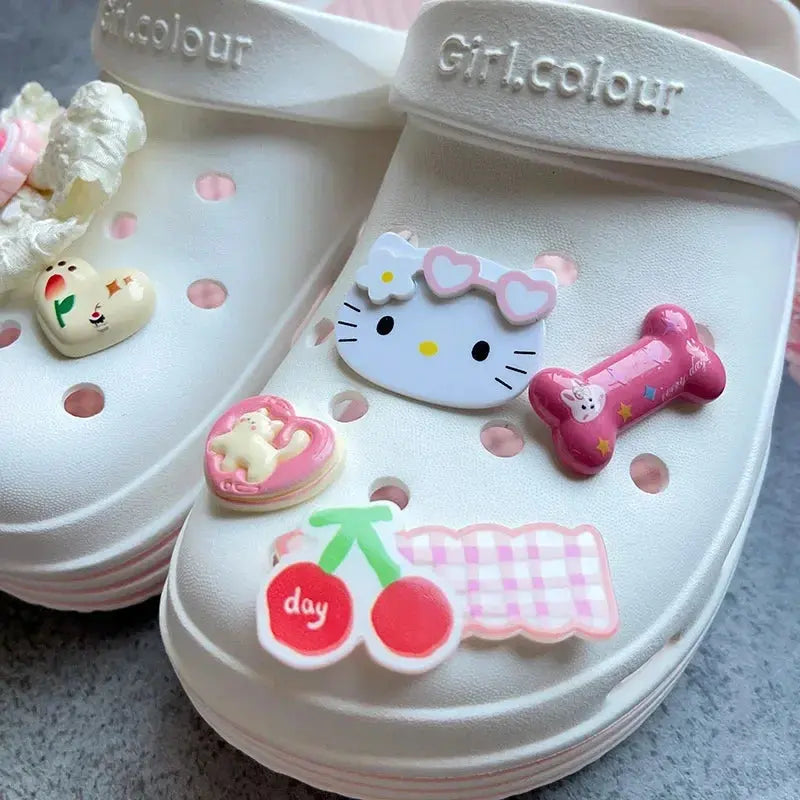 Christmas Gifts INS Bow & Cat Shoe Charms Set Cute Cherry Blossom Hello Kitty for Women Girls’ Sandals & Flip-Flops Good Vibrations