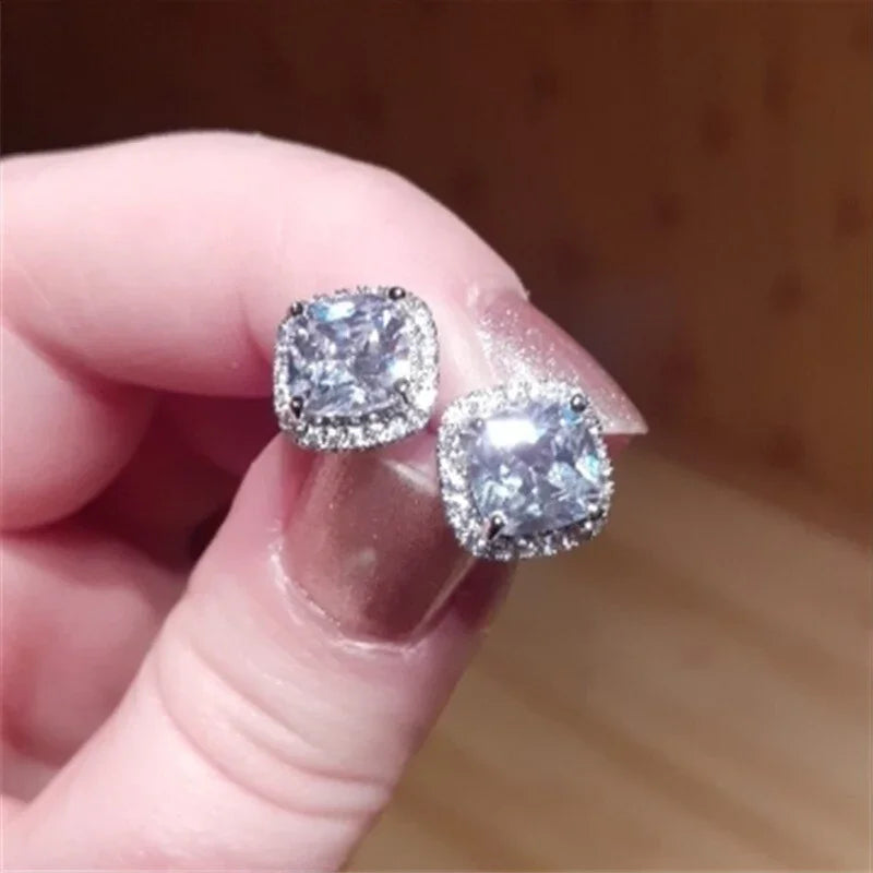 Ne'w Bright White/Yellow/Pink CZ Stud Earrings for Women Fashion Contracted Jewelry High Quality Wedding Engagement Good Vibrations