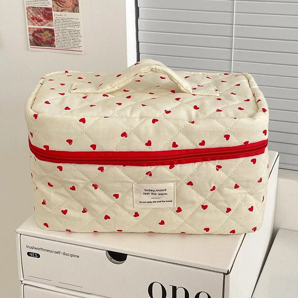Ins Fashion Heart Women Quilted Makeup Bag Large Capacity Toiletry Cosmetic Storage Pouch Handbag Ladies Zipper Make Up Bag Good Vibrations
