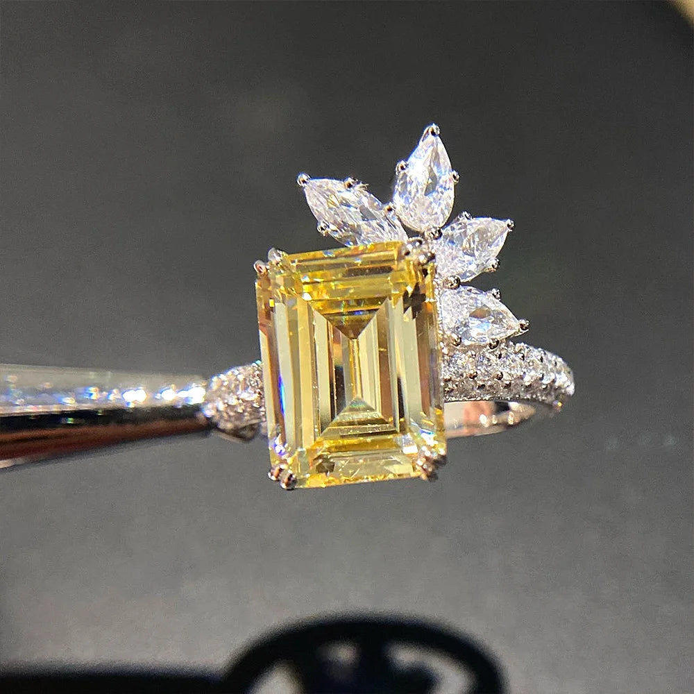 New Elegant Yellow Cubic Zirconia Women Rings Luxury Wedding Anniversary Party Lady's  Accessories Bright Fashion Jewelry Good Vibrations
