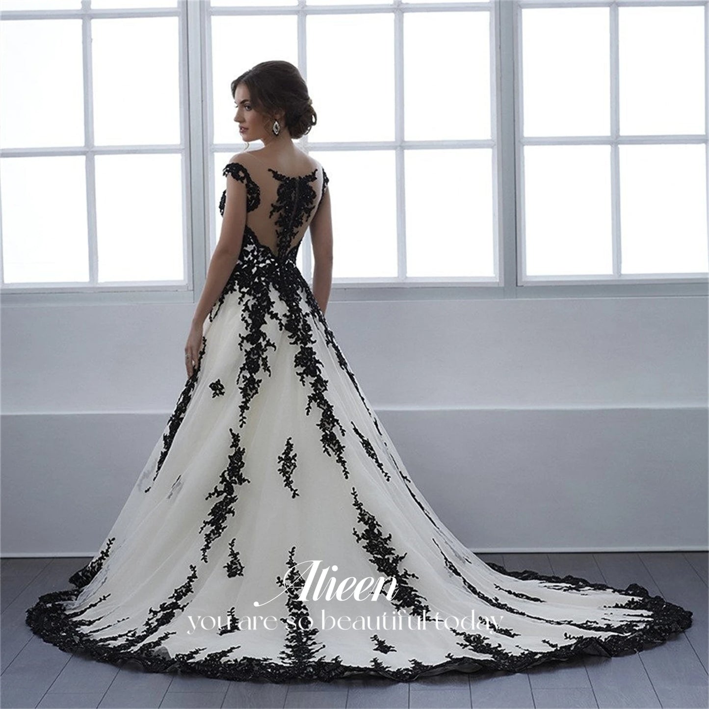 Wedding Dress Gala Dresses Woman Customized for Party Dresses for Prom Line A Black Decal White V Collar Evening Gown Luxury Good Vibrations