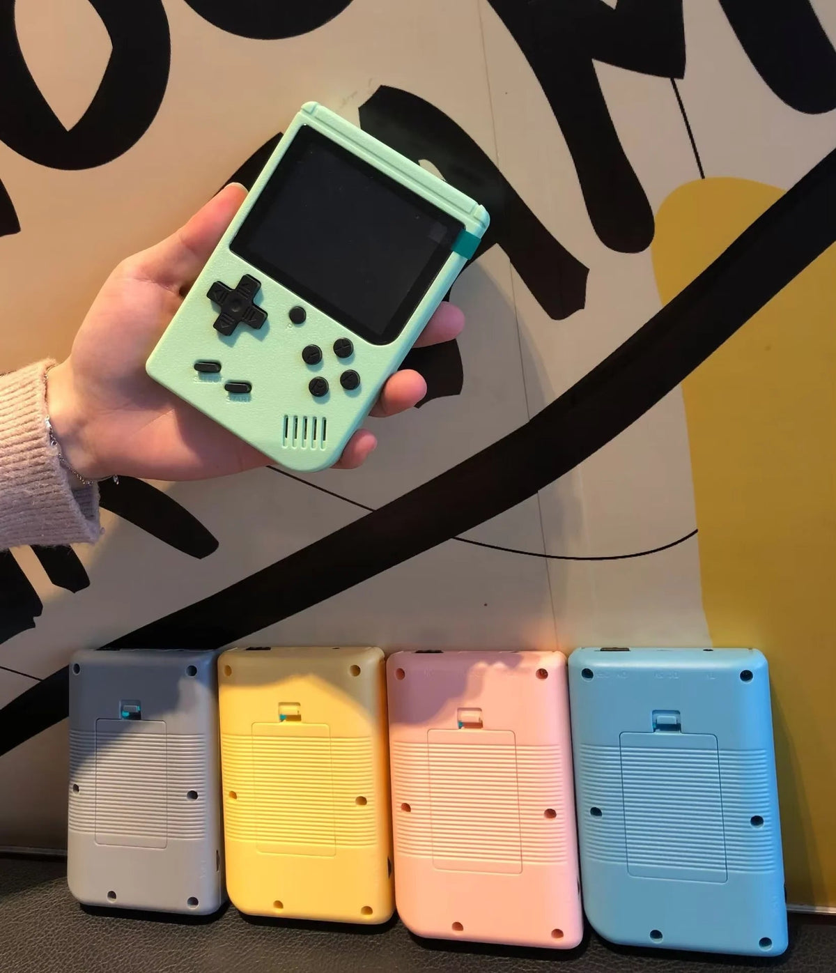 Retro Handheld Games Console Built-in 500 Video Games Portable Gaming Player with 3.0 Inch IPS Screen and Rechargeable Battery Good Vibrations