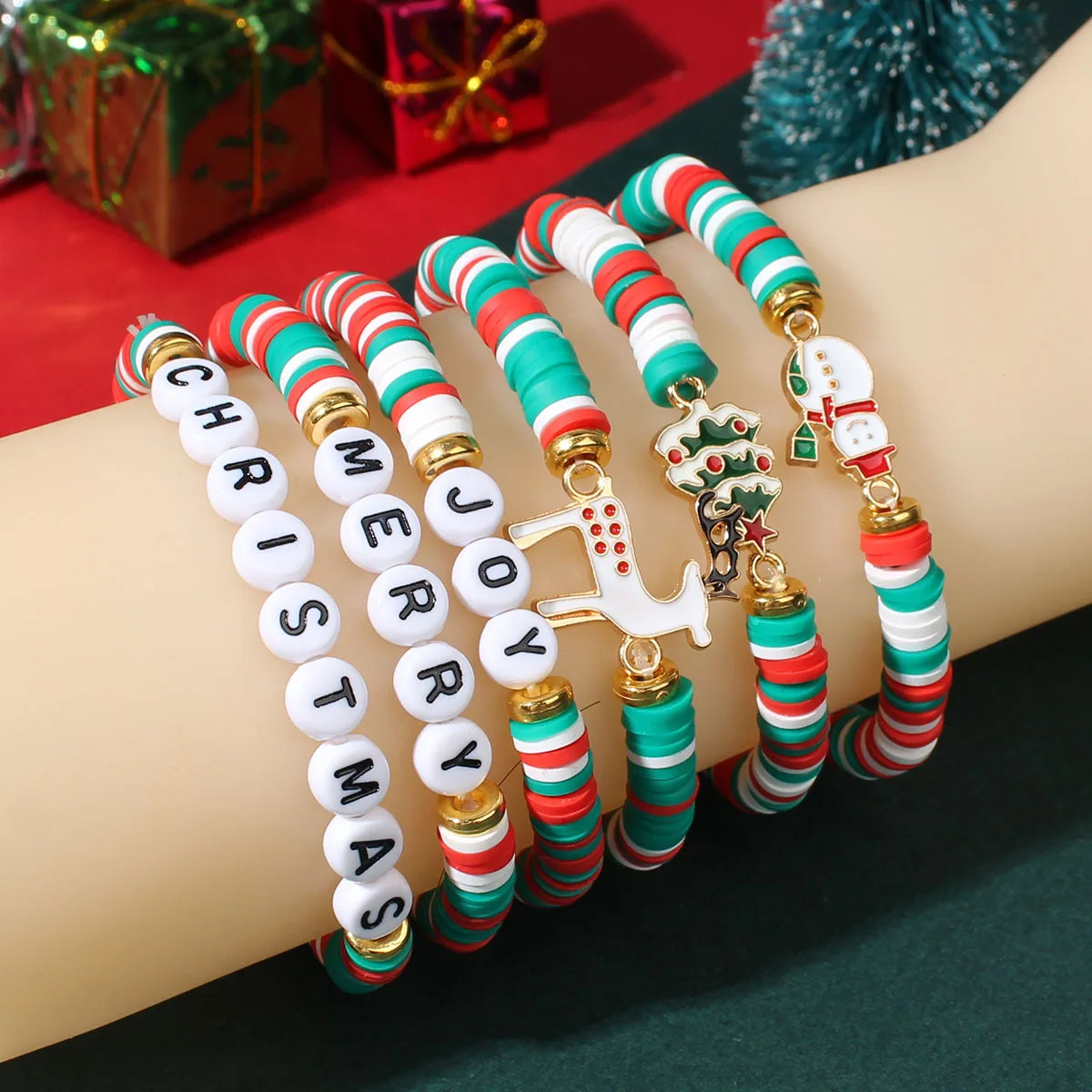 Christmas Necklaces for Women Girls Handmade Rice Beads X'mas Tree Santa Claus Snowman Gift Necklace Pendant New Year Jewelry Good Vibrations